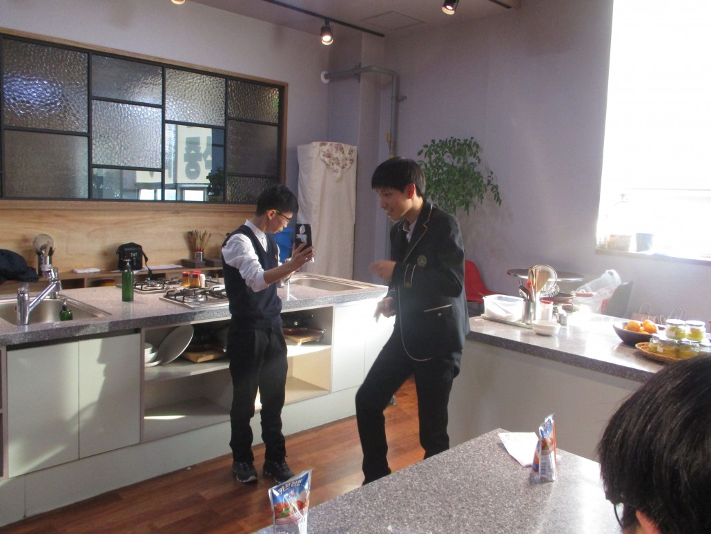 c7a7fb0a17683d3e1a7a3d92478d6225_1512718