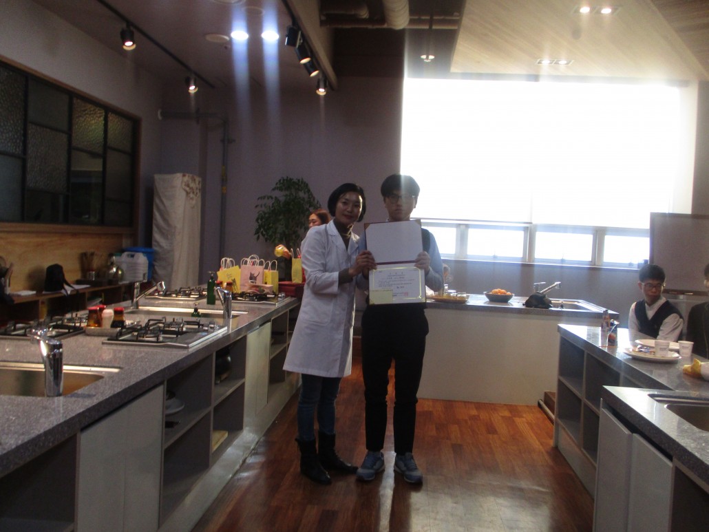 c7a7fb0a17683d3e1a7a3d92478d6225_1512718